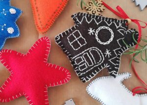 Handmade Christmas decorations from felt and old knitwear
