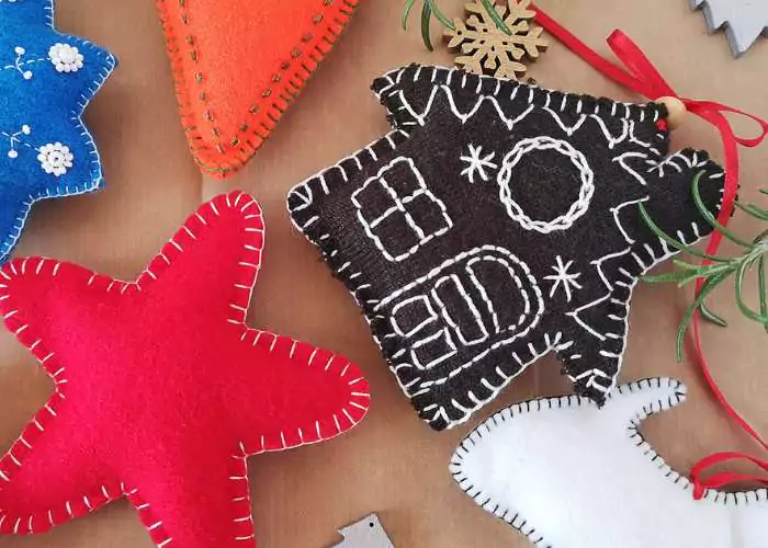 Handmade Christmas decorations from felt and old knitwear