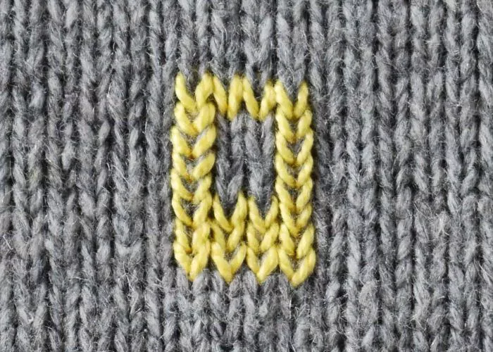 visible Mending knitwear: Duplicate stitch