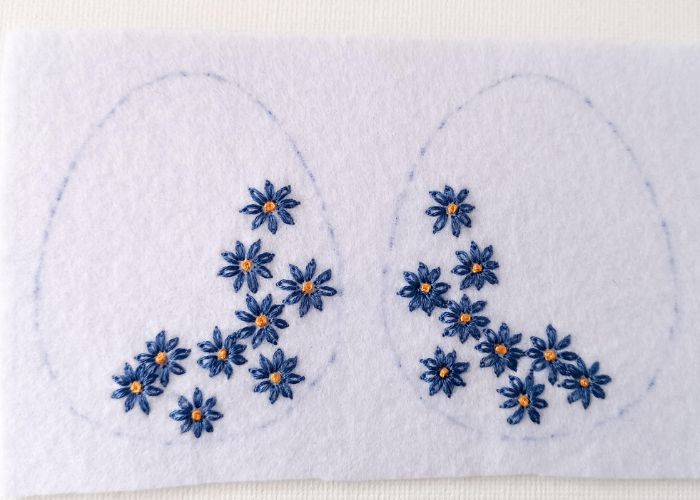 Embroidered daisies