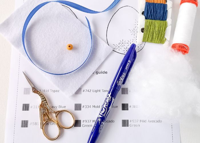 Tools and materials for Easter egg felt decoration project