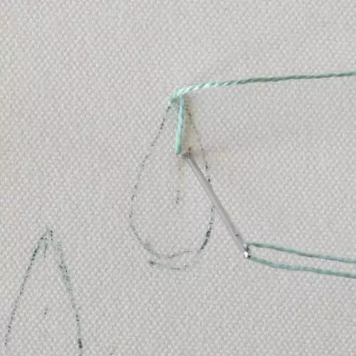 Hand Embroidery guide: stitch step2