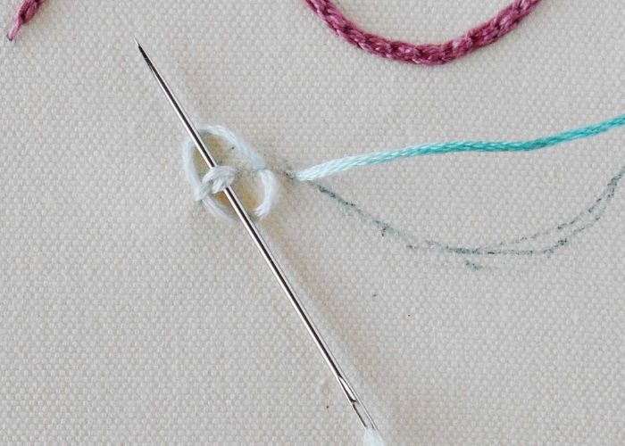 Hungarian braided chain stitch embroidery step 4