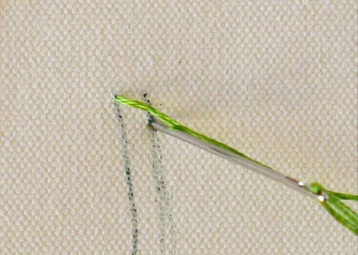 hand embroidery basket stitch tutorial: Step1