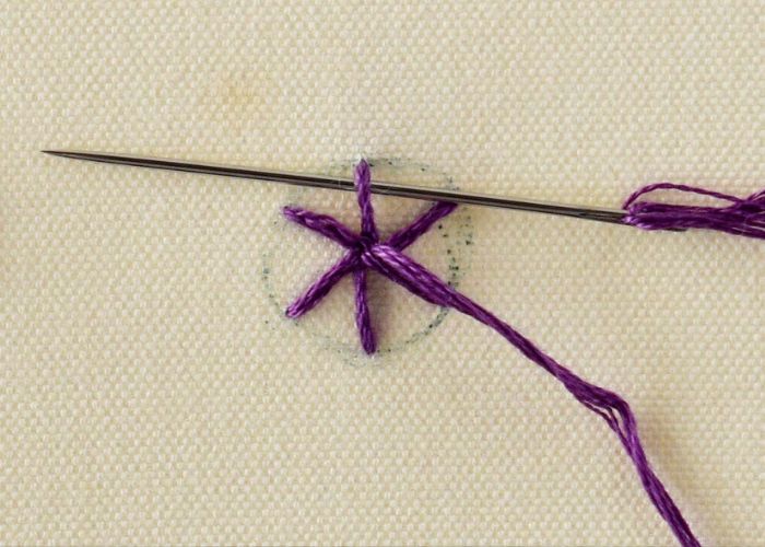 Spider wheel stitch embroidery - start whipping