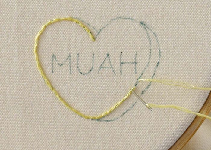 Yellow heart outline with Split backstitch