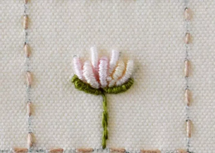 how to embroider bullion stitch flower: Clover step 2