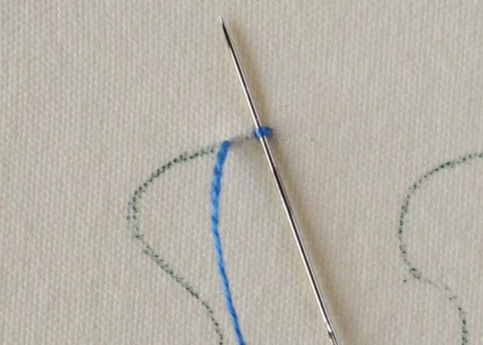 Reverse Chain stitch step2