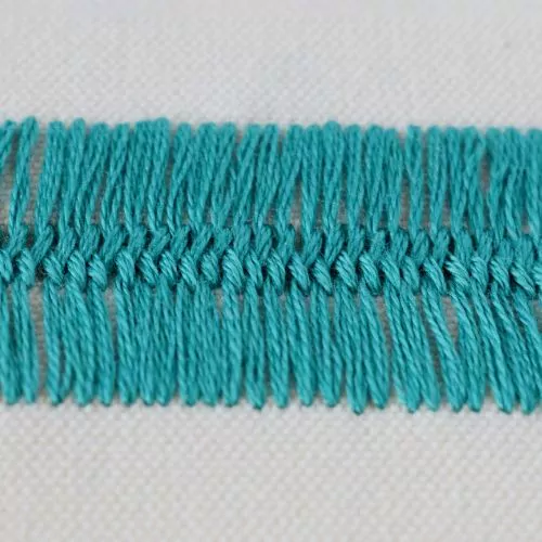 Closed Cretan stitch green small