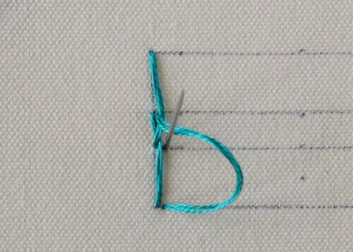 Closed Cretan stitch step5