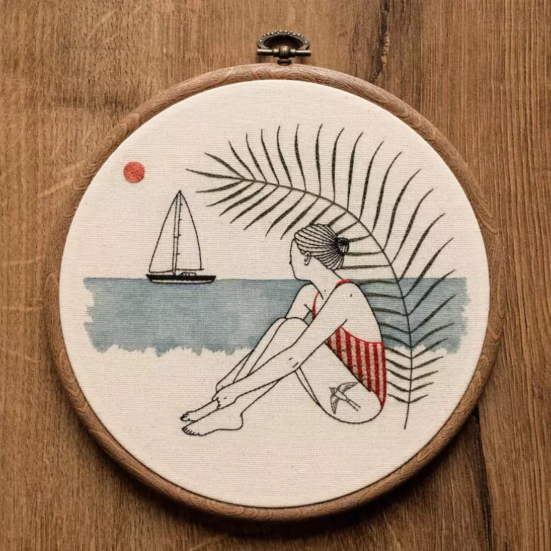 Girl At The Beach - patrón PDF de bordado digital a mano Por ALIFERA