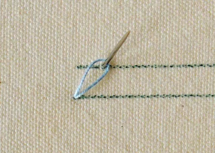 Zig Zag Chain Stitch step 1
