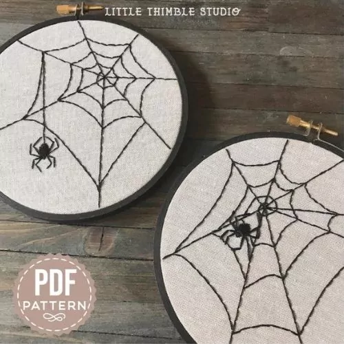 Patrón de bordado de telaraña de Halloween - por LittleThimbleStudios