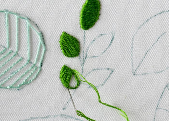 Satin stitch filling for leaf embroidery3