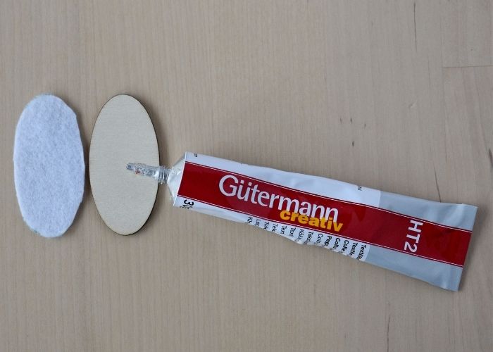 Glue the padding