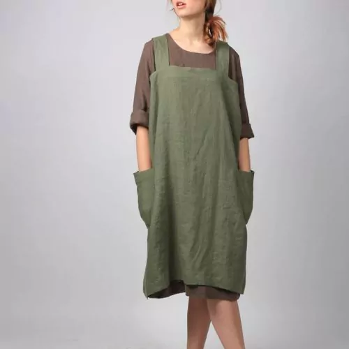 Linen cross-back apron on Etsy