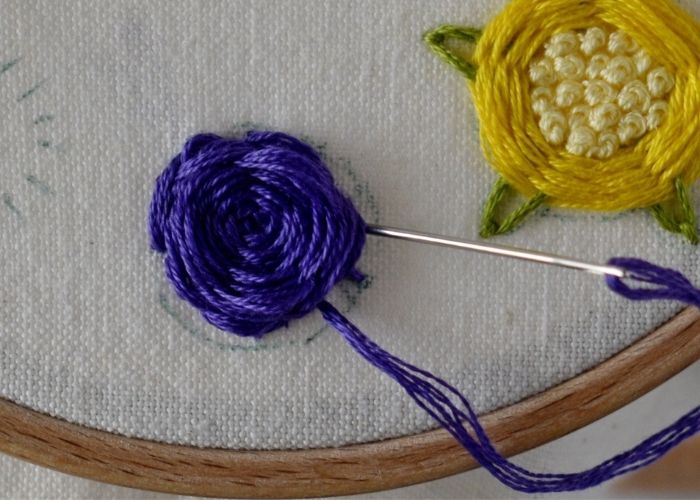 Woven Spider Wheel step 3 image