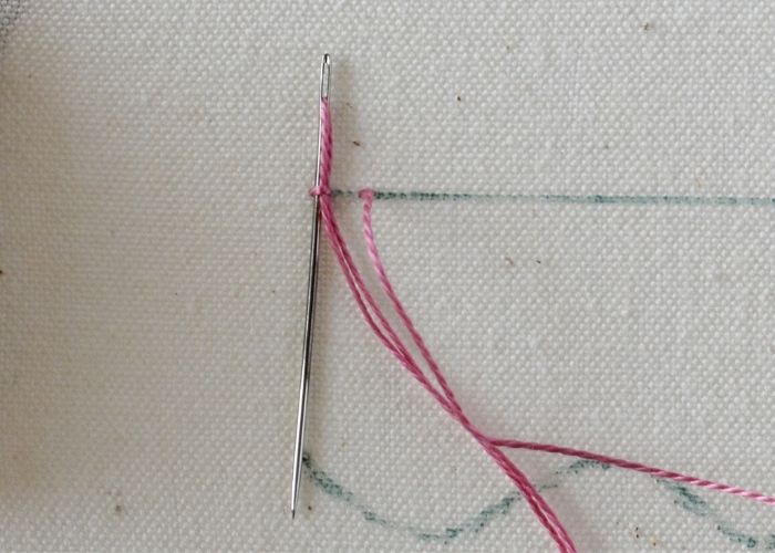 How to embroider Heavy Chain Stitch