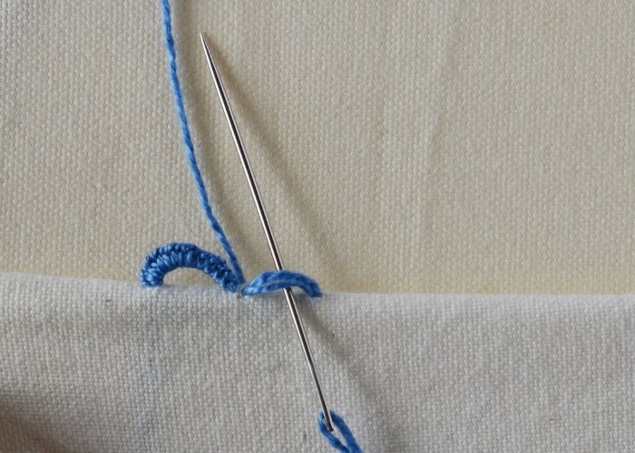Buttonhole Bar Picots hand embroidery tutorial step 3 image