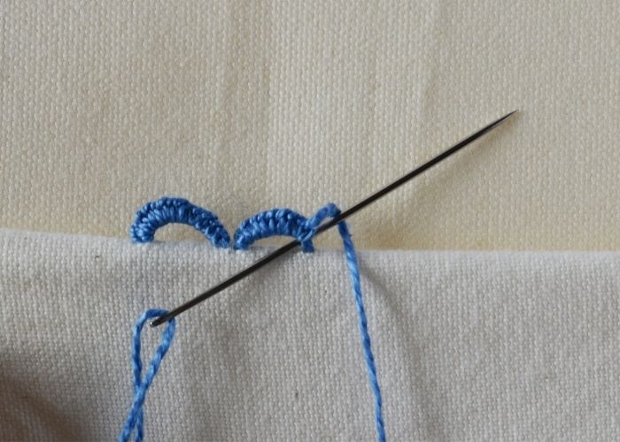 Buttonhole Bar Picots hand embroidery tutorial step 5 image