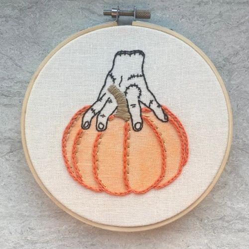 Kit di ricamo Adam's Family Thing o PDF su Etsy