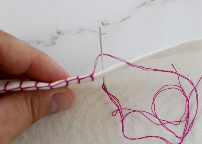 Connecting new length of thread in a seamless way image