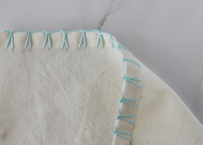 German Knotted Blanket Stitch edging - front and reverse sides image