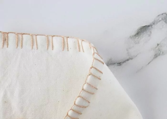 Mirrored Blanket Stitch edging - front and reverse sides image