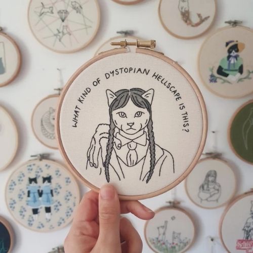 Schema di ricamo PDF del Gatto del Mercoledì su Etsy