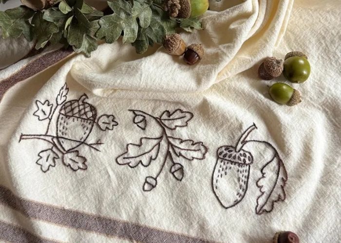 Ricami di ghiande e querce di kathyschmitz su Etsy