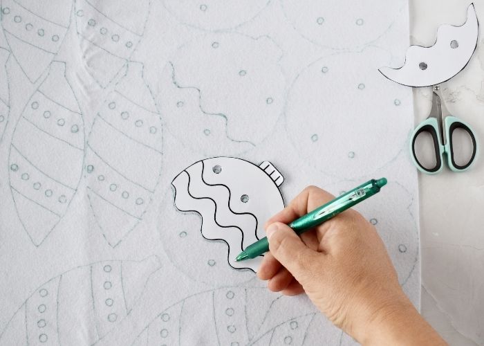 Transferring of the pattern for ornament embroidery image