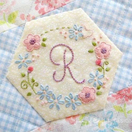 Floral Monogram Circlet pattern