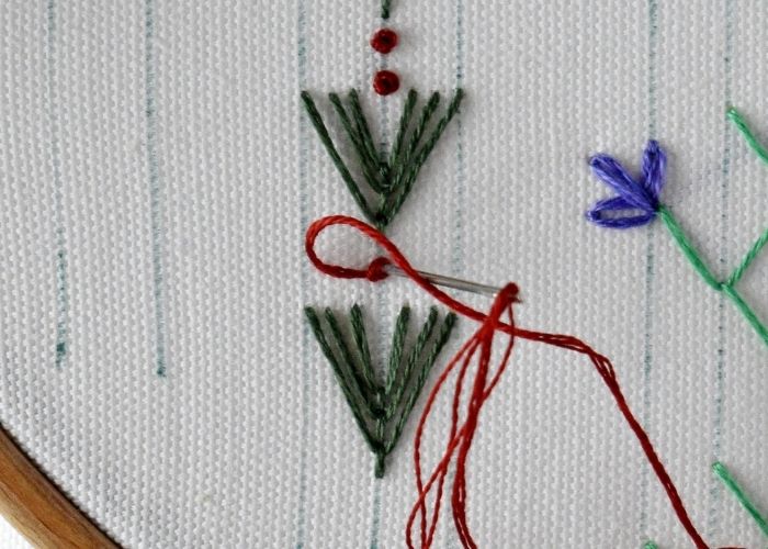 Fly Stitch border hand embroidery tutorial step 4 image