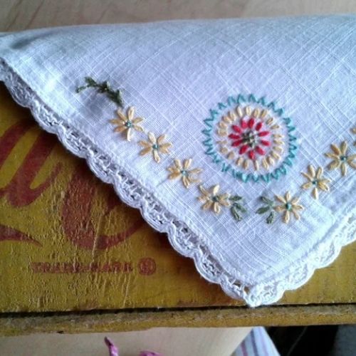 Old fashion hankie embroidery pattern by StarlaJoyEmbroidery on Etsy