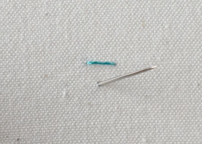 Danish Knot: Library of hand embroidery stitches