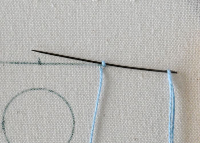 Tutorial per il ricamo a mano del punto perla passo5 immagine