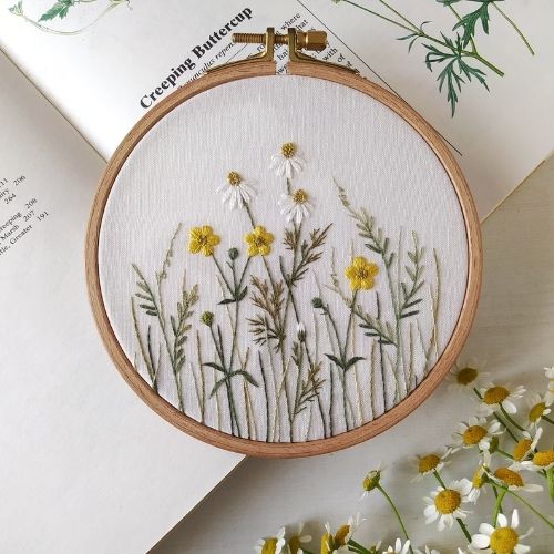 Buttercups and Chamomile - flower embroidery designs by AmityFloralEmbroider