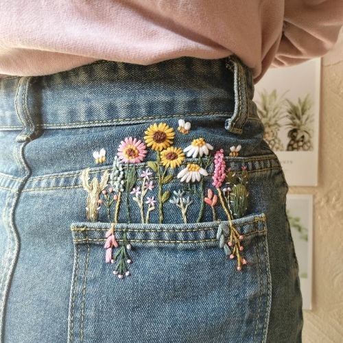 Floral Embroidery Pattern for Jeans - Beginner DIY pattern by Puteto