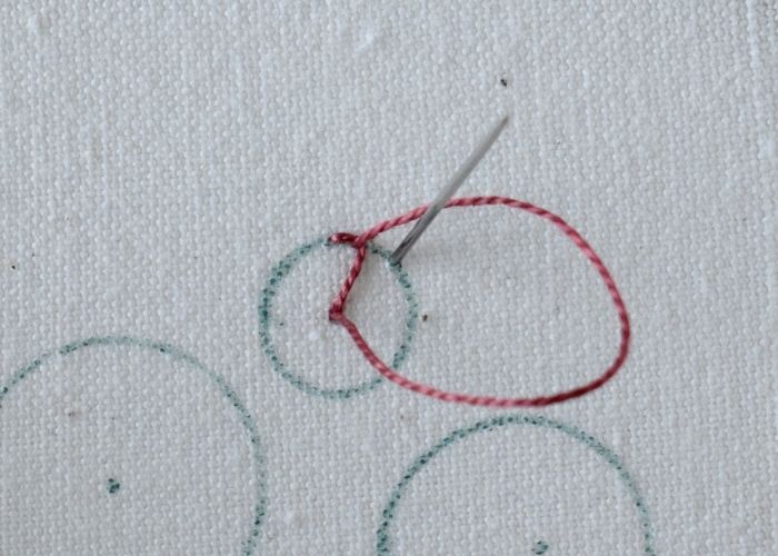 Buttonhole Wheel Stitch embroidery tutorial step 4 image