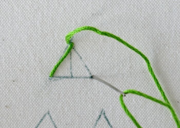 Sprats Head Stitch hand embroidery tutorial step 3 image