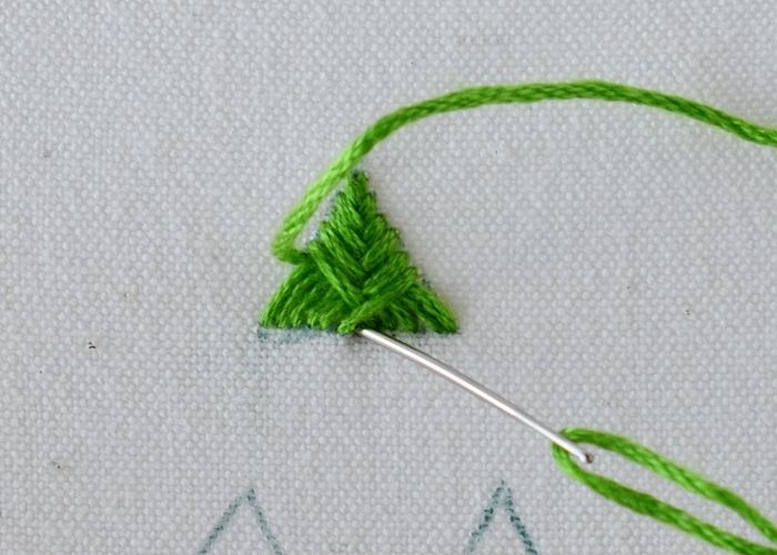 Sprats Head Stitch hand embroidery tutorial step 8 image