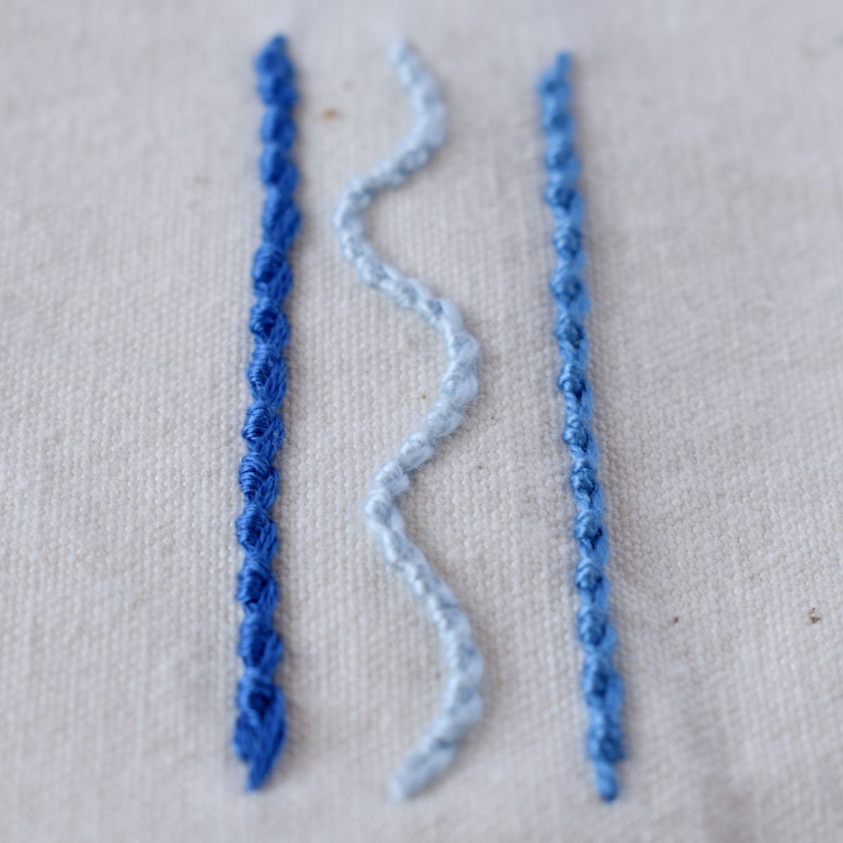 Portuguese Knotted Stem Stitch hand embroidery sampler image
