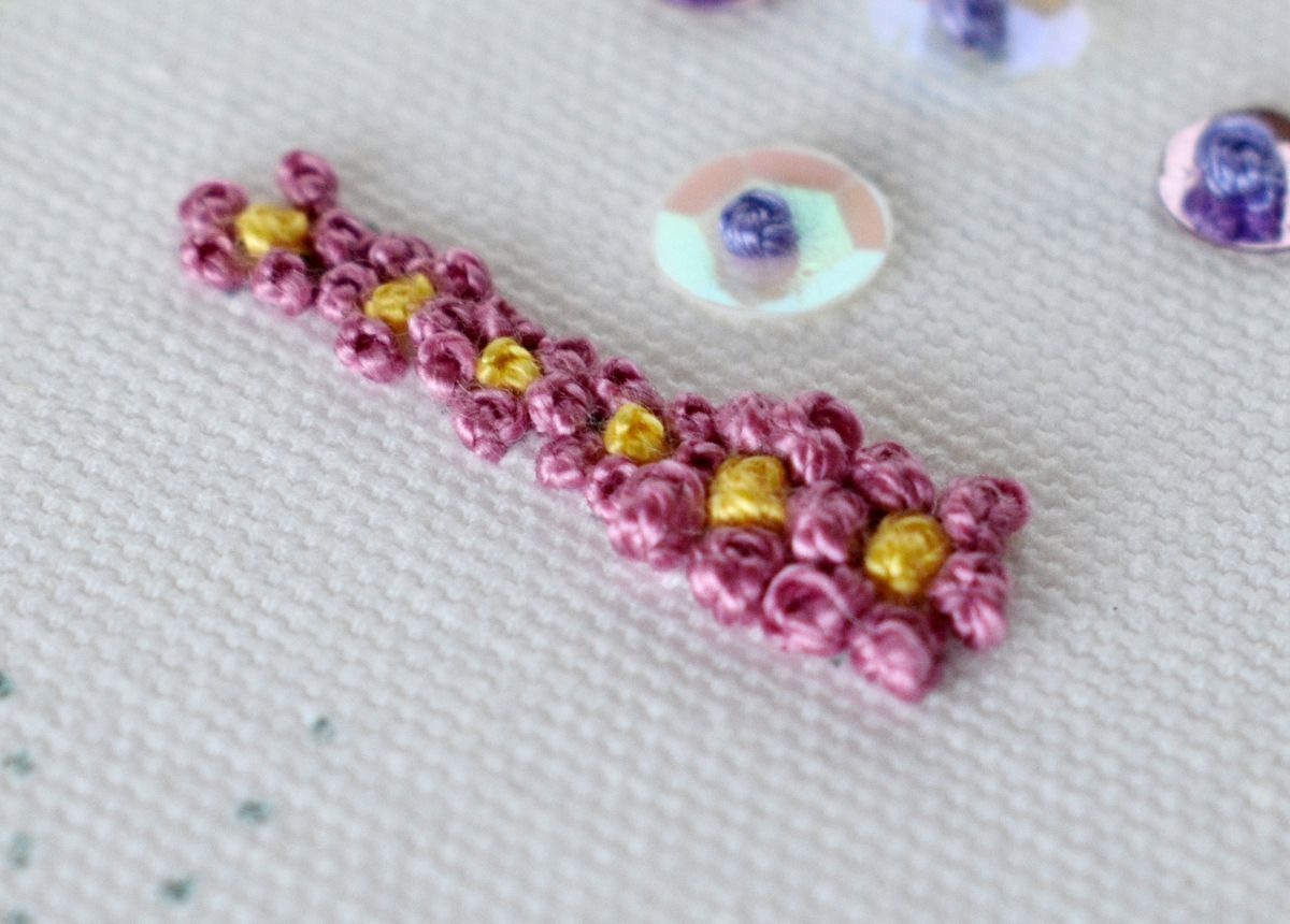 Micro flowers with French Knot technique 3 image