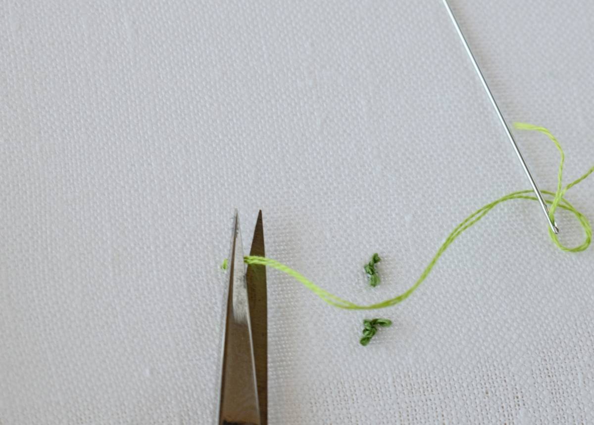 Starting French Knots with a folded thread tutorial step 7 image