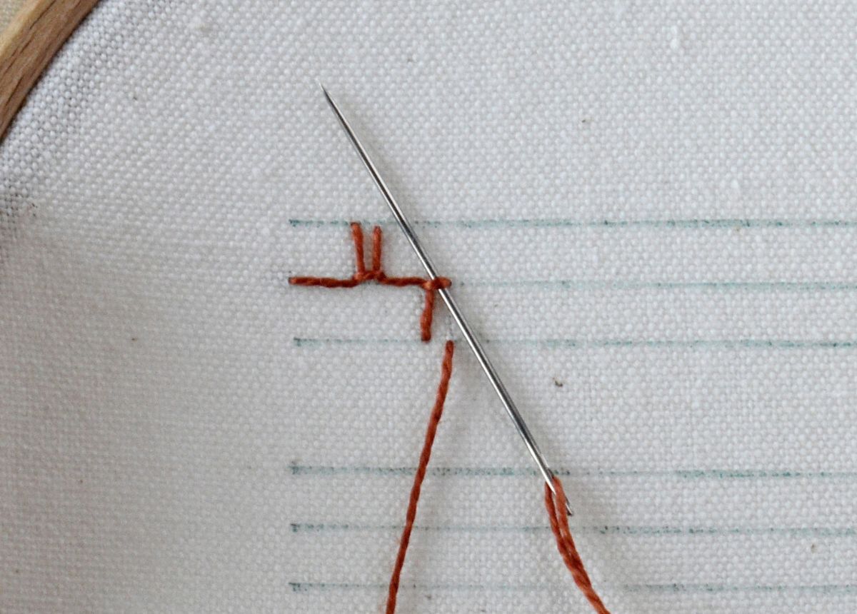 Up and Down Feathered Buttonhole Stitch hand embroidery tutorial step 8 image